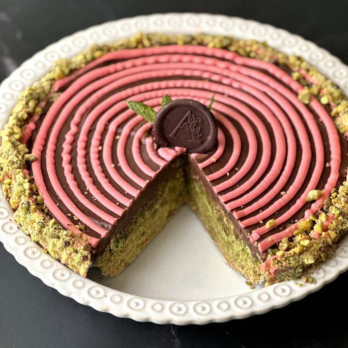 Dubai Chocolate Pie (Milk Chocolate Version)