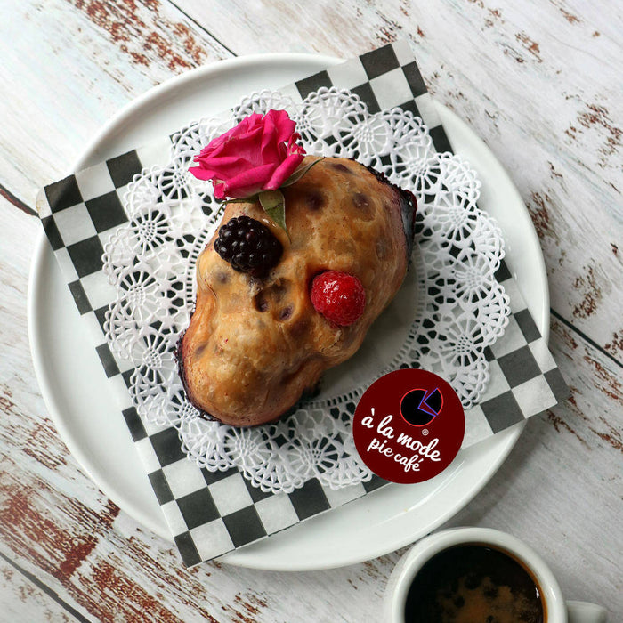 Razzle Berry Pie-rate Skull (Halloween Dessert Pie)
