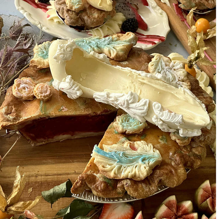 Baroque Stiletto Pie (Passion Fruit Raspberry)