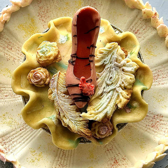 Baroque Stiletto Pie (Passion Fruit Raspberry)