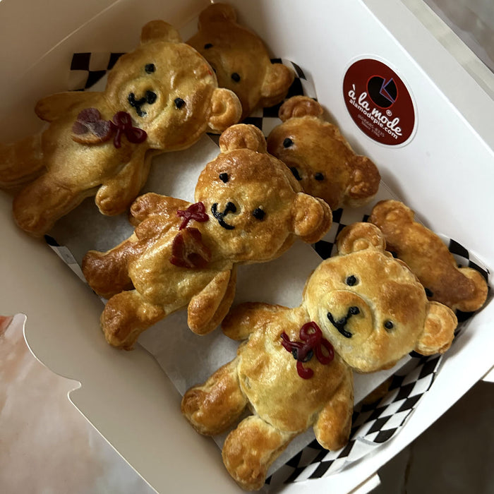Teddy Bear Meat Hand Pie