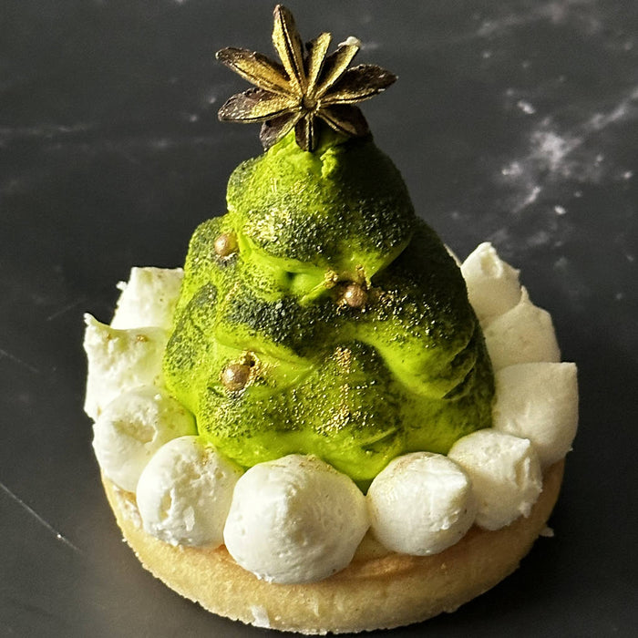 Christmas Tree Matcha Cream Tart